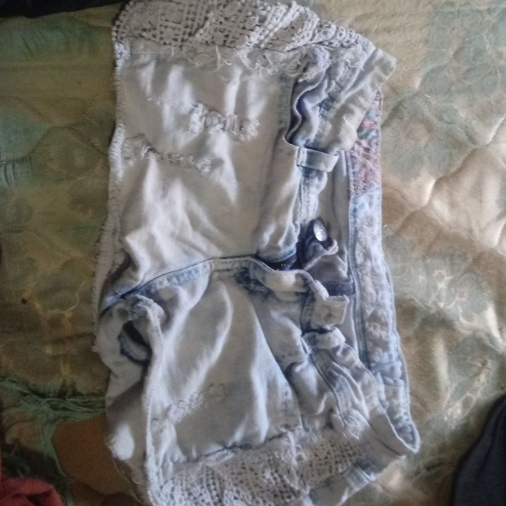 2 pairs of Shorts